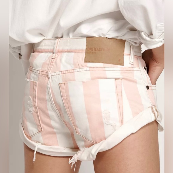 One Teaspoon Candy Stripe Bandits Shorts - Picture 6 of 7